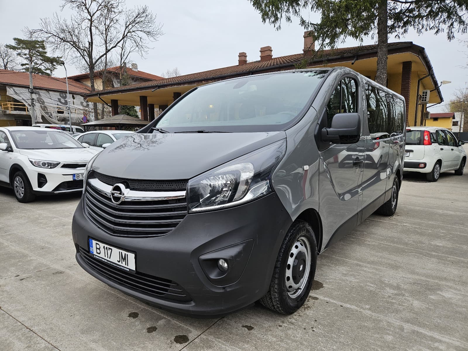 Fotografie Renault TRAFIC 1