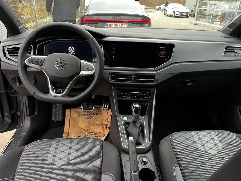VW Polo photo 1